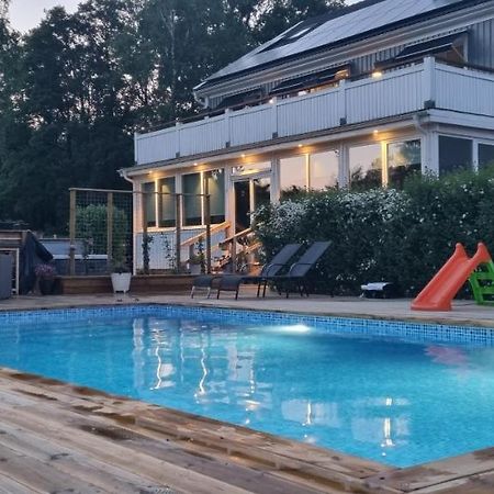 Villa Elme 韦克舍 外观 照片