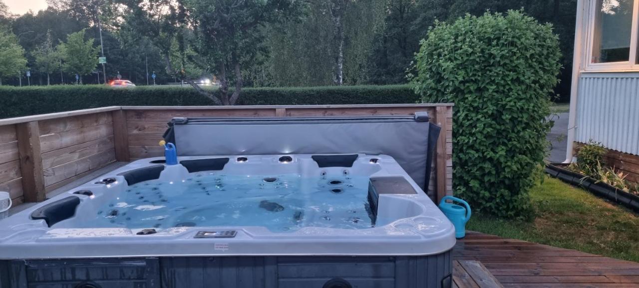 Villa Elme 韦克舍 外观 照片